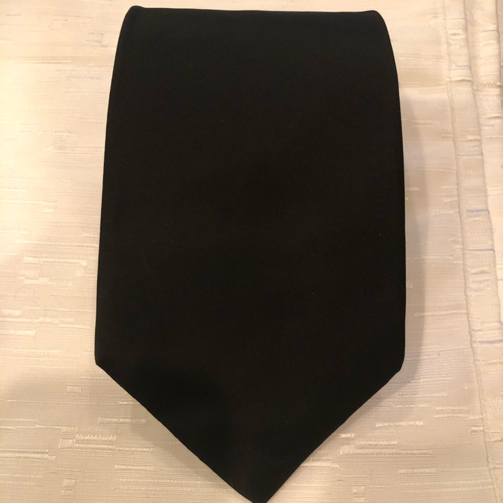 Donna Karan Signature Black Silk Tie
